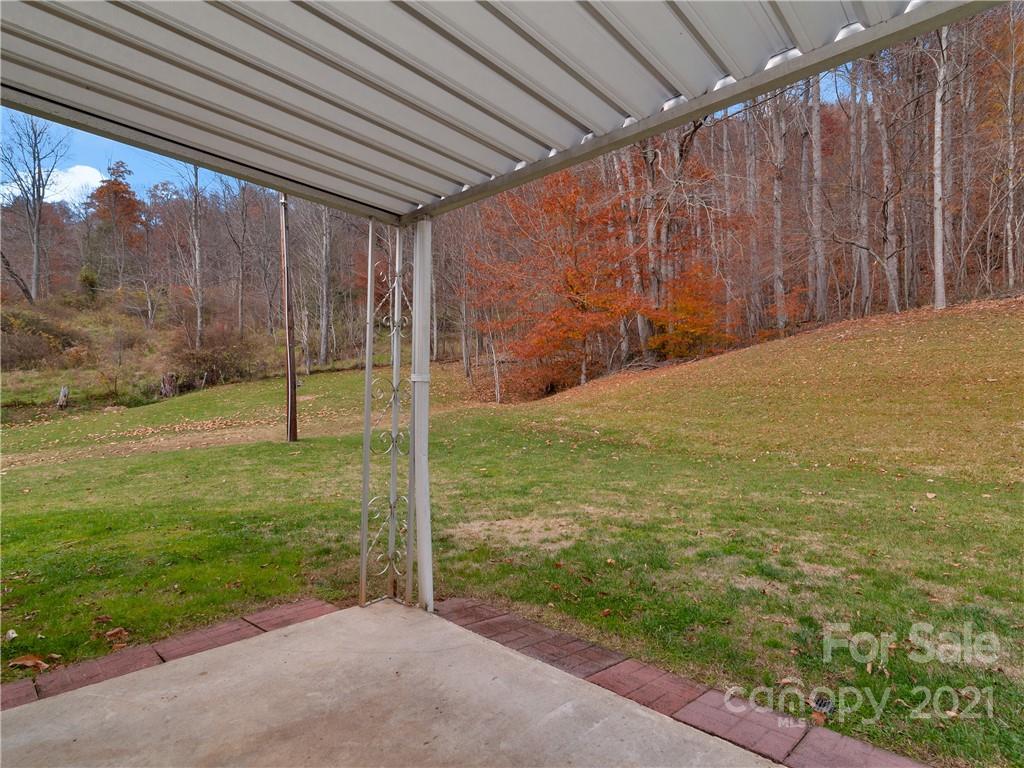 145 Johns Creek Road Canton NC 28716