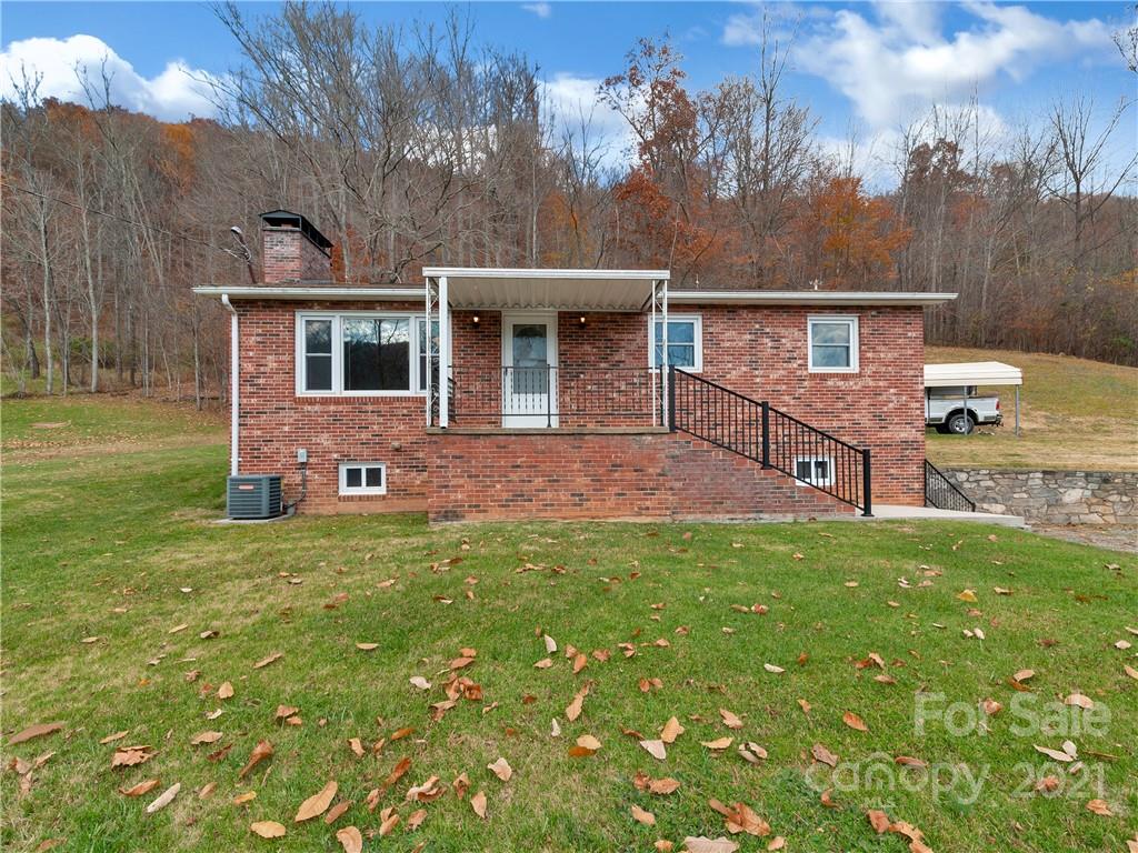 145 Johns Creek Road Canton NC 28716