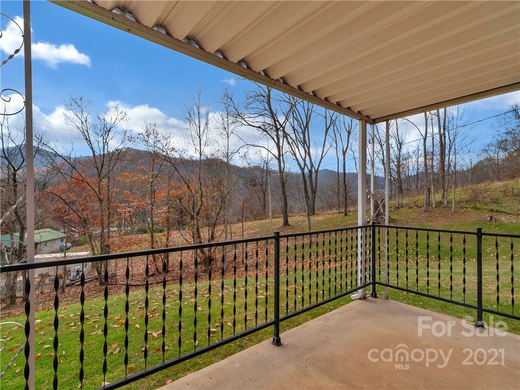 145 Johns Creek Road Canton NC 28716