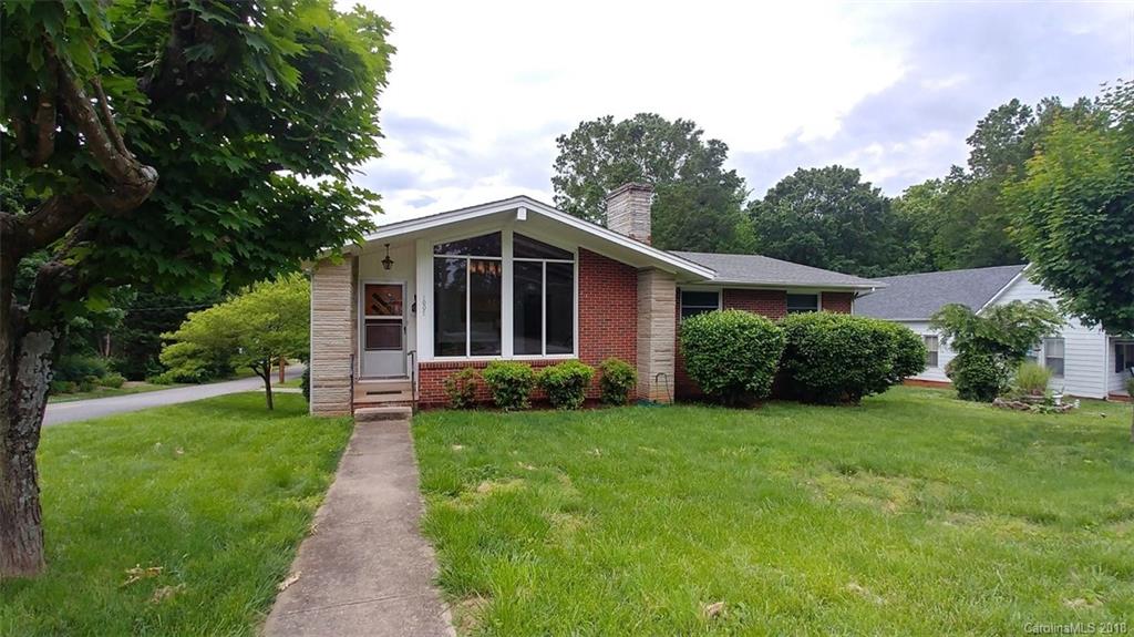 1007 8th Street Ne Hickory NC 28601