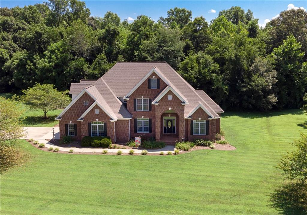 1194 Daisy Lane Hickory NC 28602
