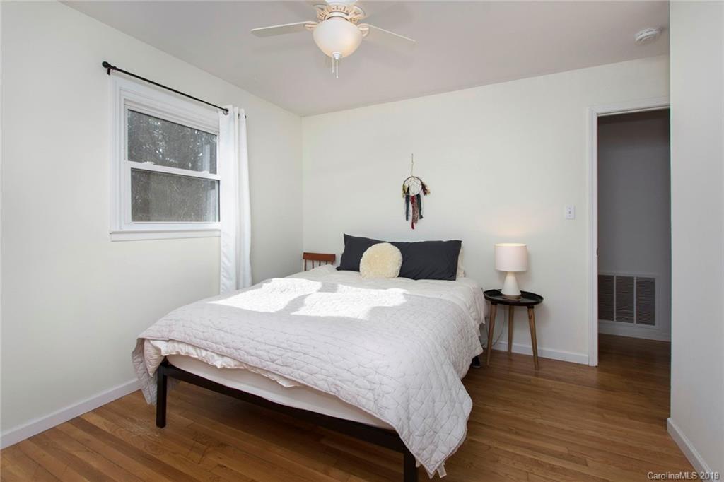 55 Hornot Circle Asheville NC 28806