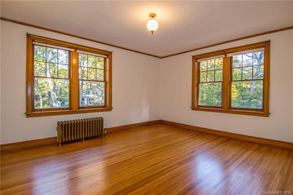 5 White Oak Road Asheville NC 28803