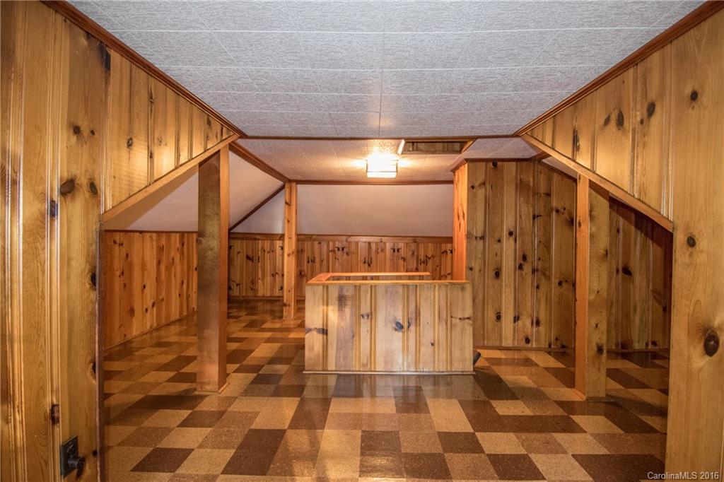 5 White Oak Road Asheville NC 28803