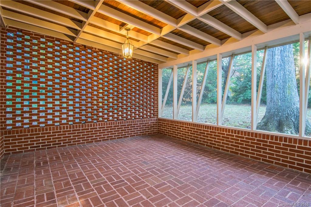 5 White Oak Road Asheville NC 28803