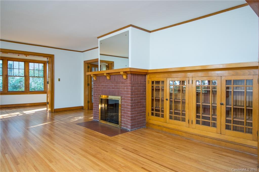 5 White Oak Road Asheville NC 28803