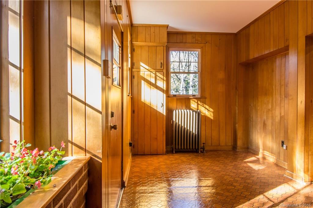 5 White Oak Road Asheville NC 28803
