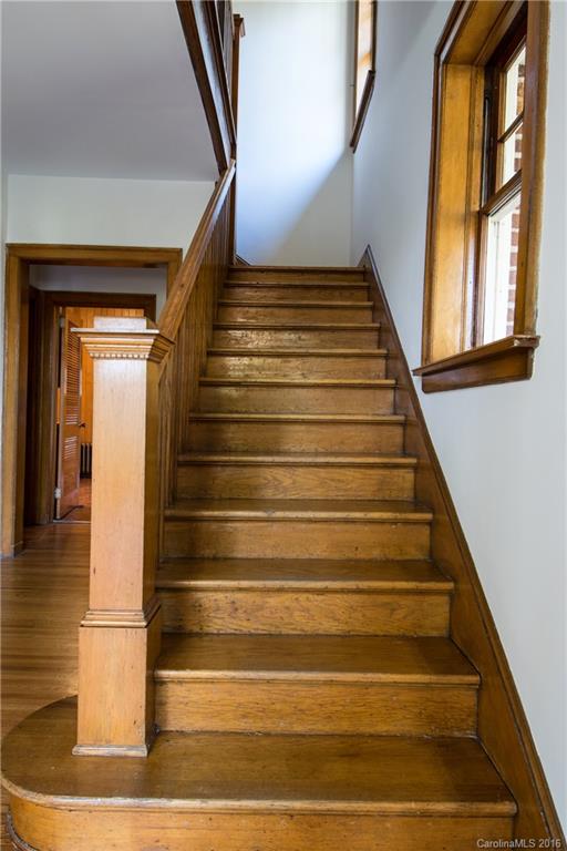 5 White Oak Road Asheville NC 28803