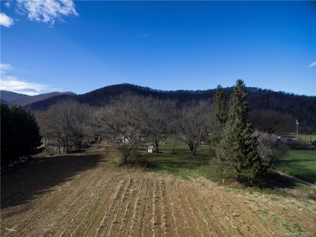 25 Connie Davis Road Candler NC 28715