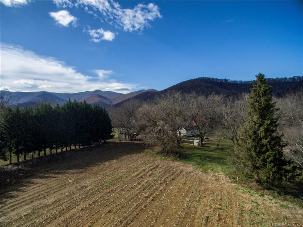 25 Connie Davis Road Candler NC 28715