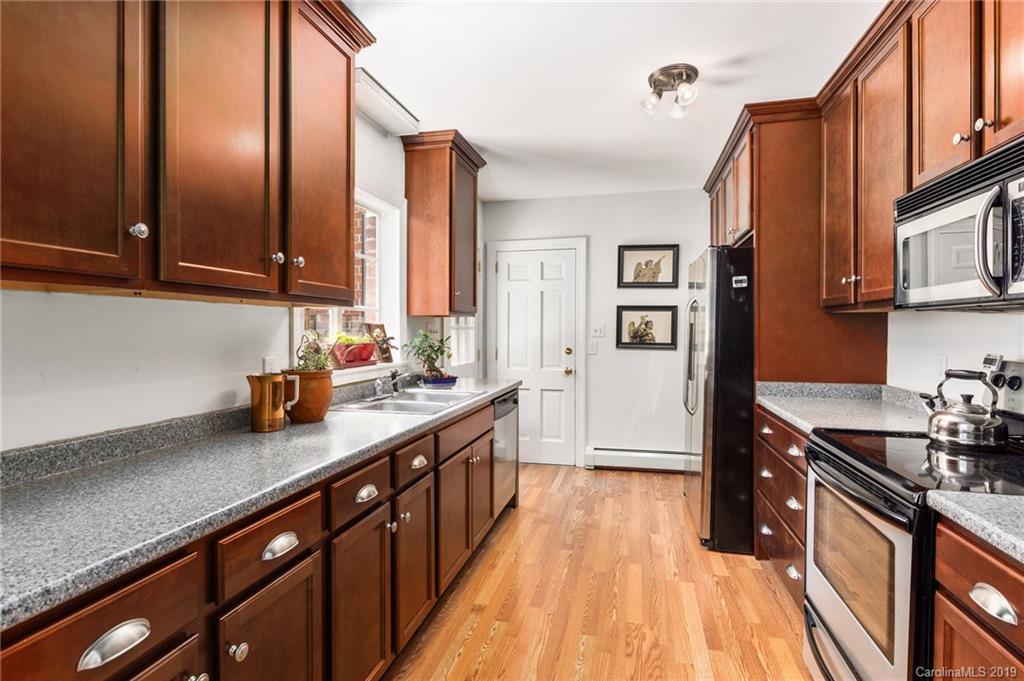 122 Wembley Road Asheville NC 28804