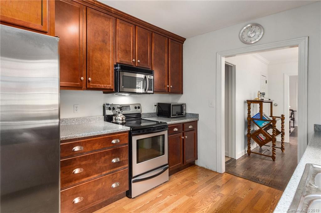 122 Wembley Road Asheville NC 28804