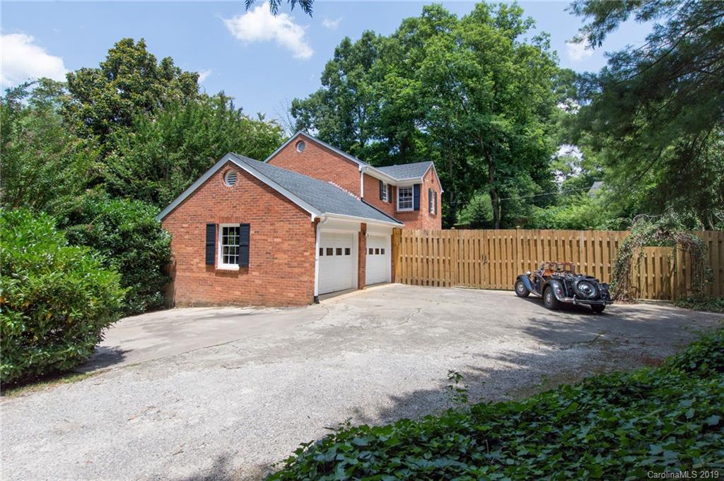 122 Wembley Road Asheville NC 28804