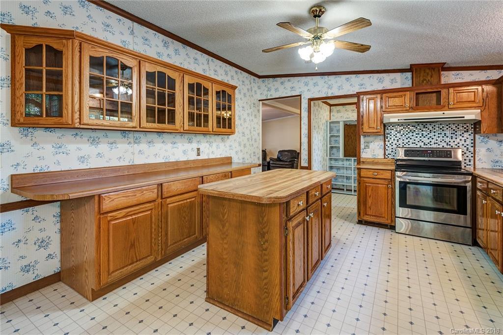 23 Star Road Marshall NC 28753