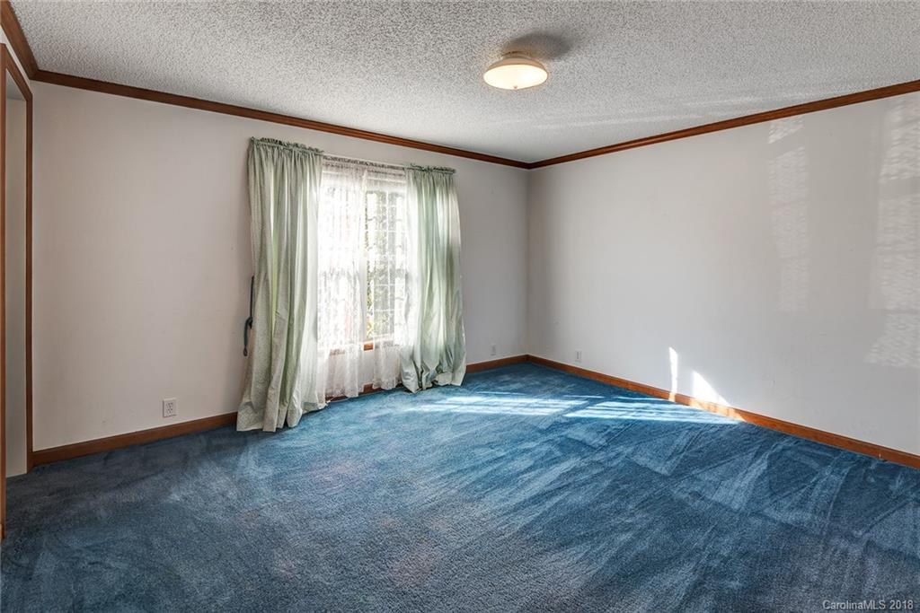 23 Star Road Marshall NC 28753