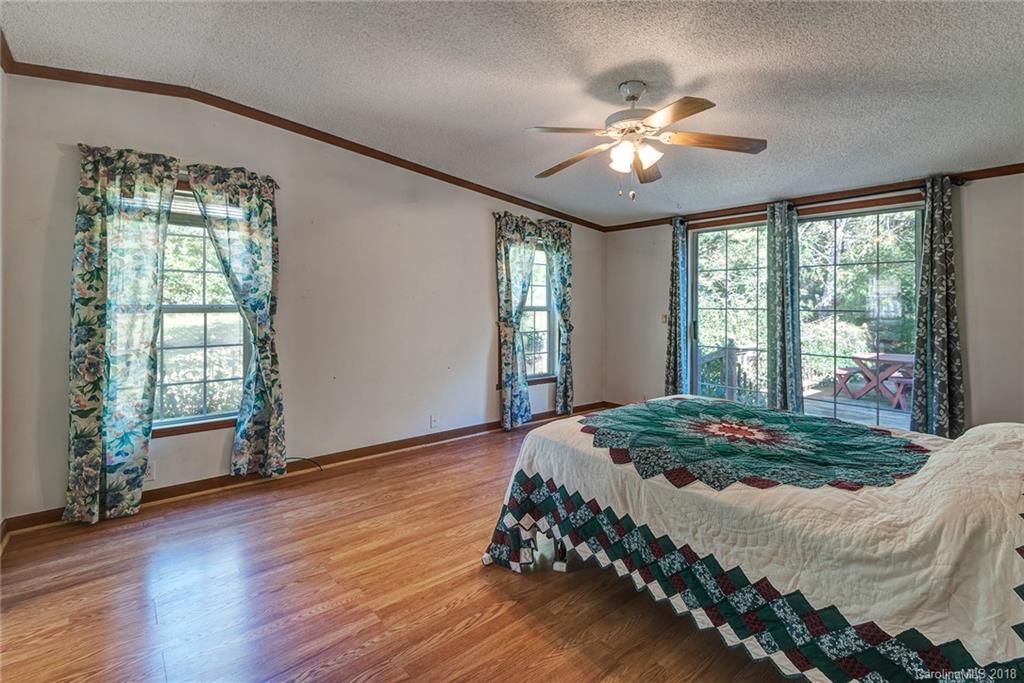 23 Star Road Marshall NC 28753