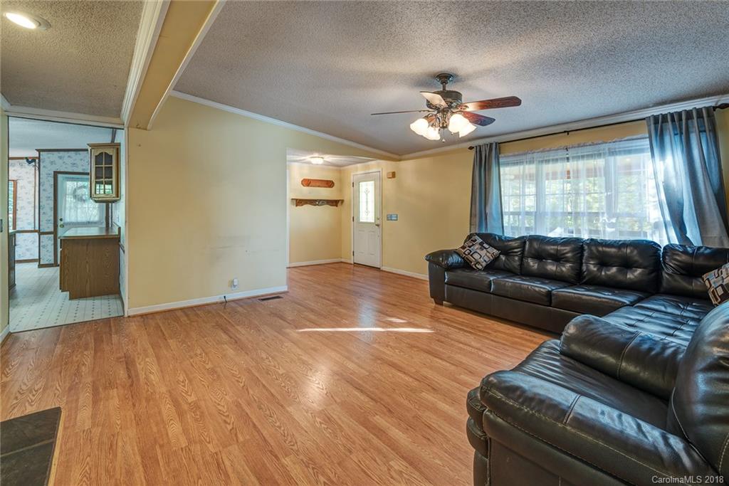 23 Star Road Marshall NC 28753