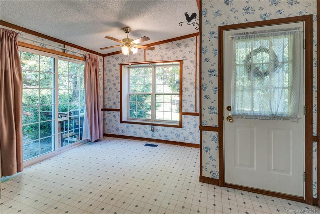 23 Star Road Marshall NC 28753