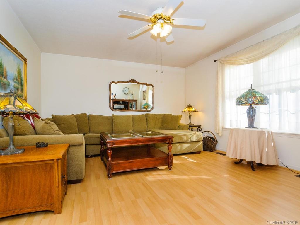 8 Dawson Place Asheville NC 28803