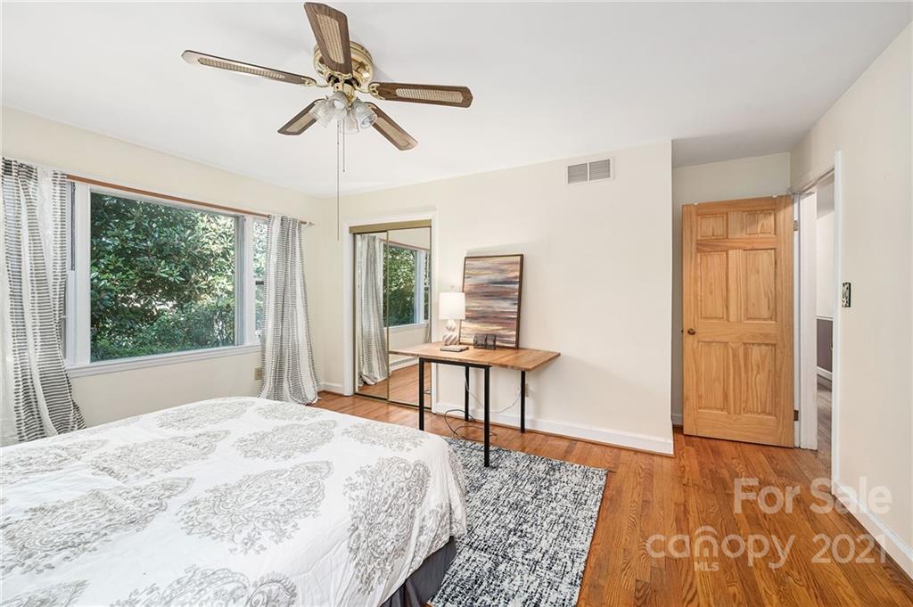 2 Oak Ridge Road Asheville NC 28805