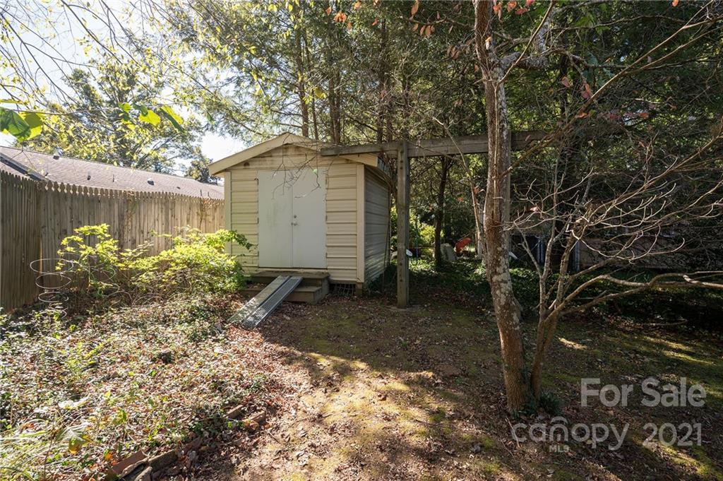2 Oak Ridge Road Asheville NC 28805