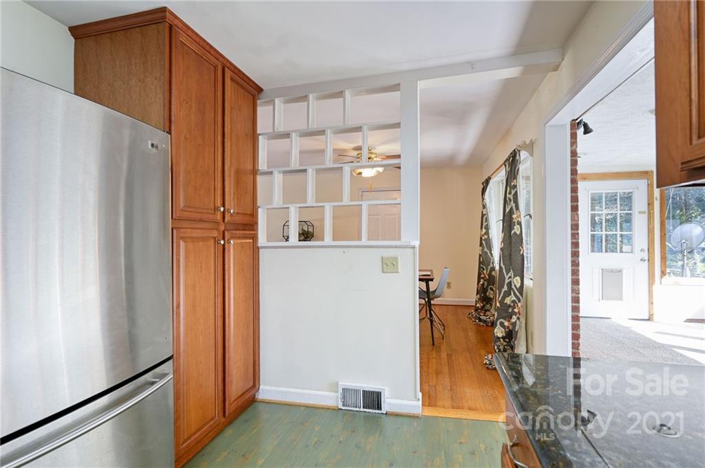 2 Oak Ridge Road Asheville NC 28805