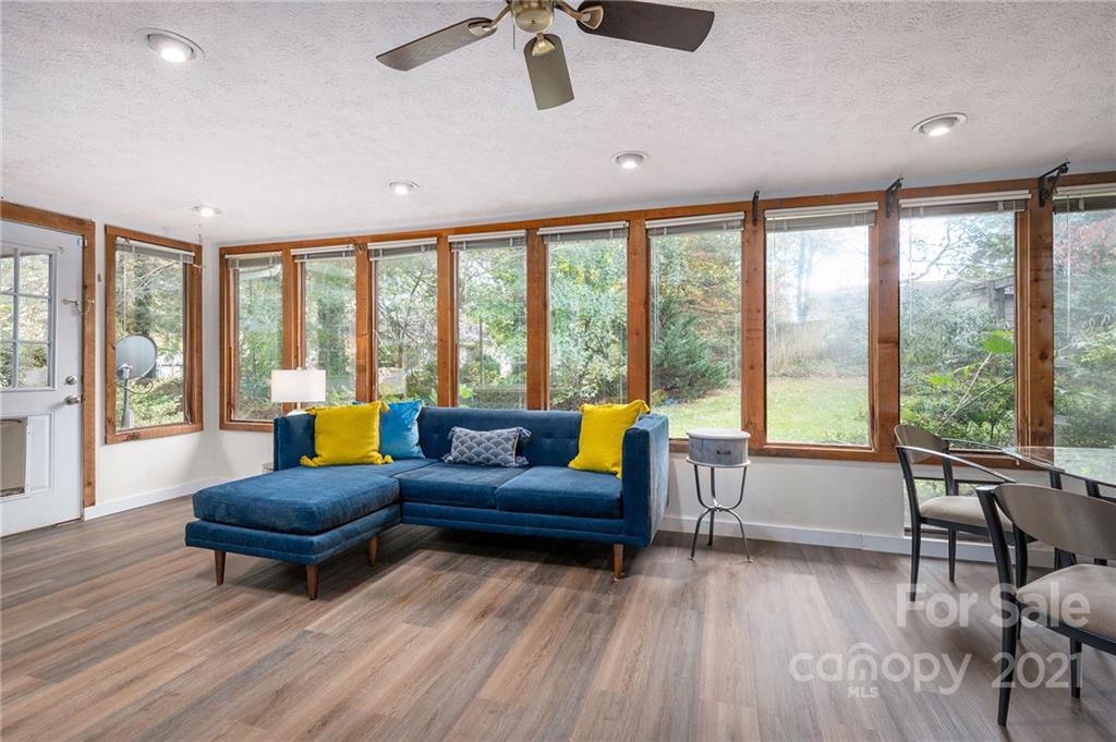 2 Oak Ridge Road Asheville NC 28805