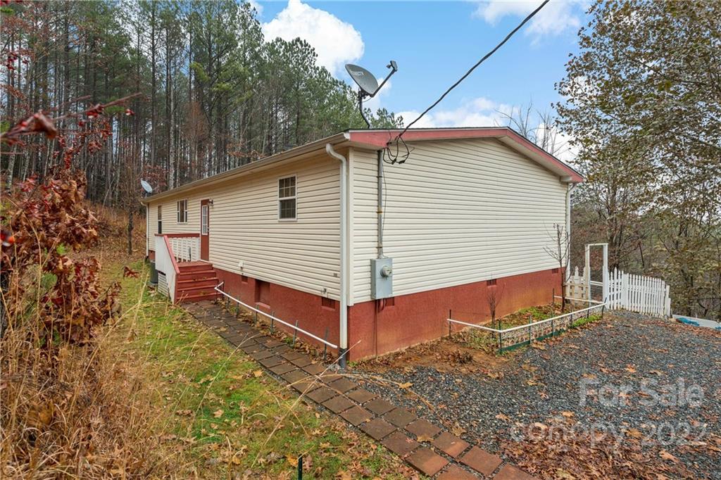 102 Flatlander Drive Old Fort NC 28762