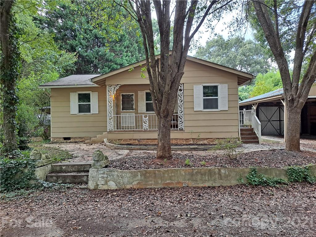 2208 Claremont Road Newton NC 28658