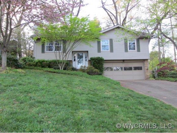 11 Woodfield Road Arden NC 28704