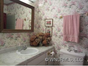 11 Woodfield Road Arden NC 28704
