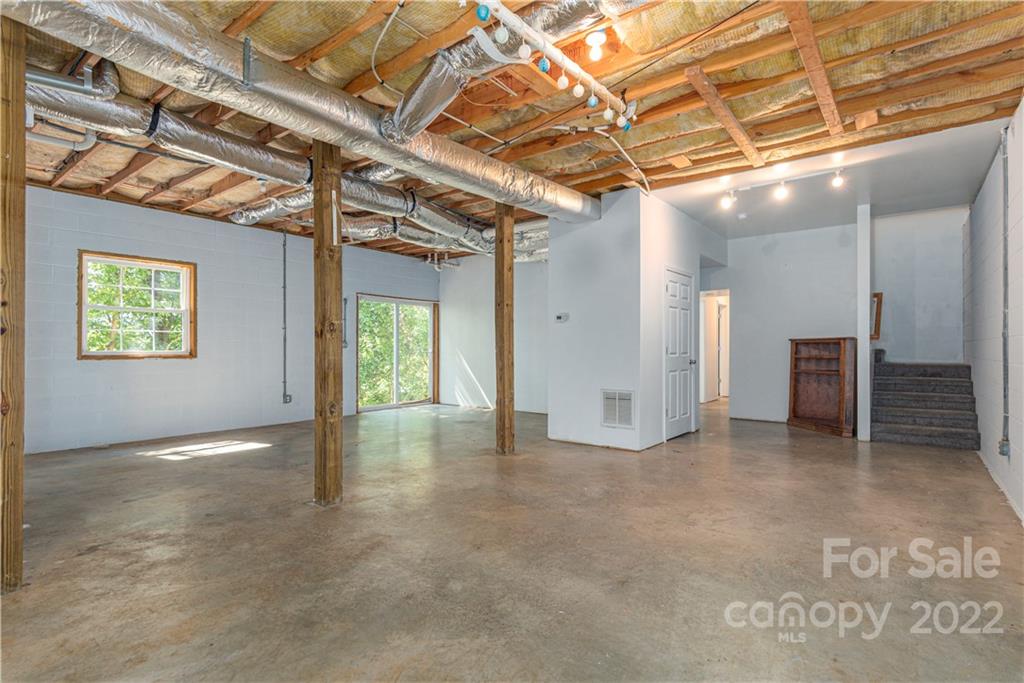 317 White Pine Drive Asheville NC 28805
