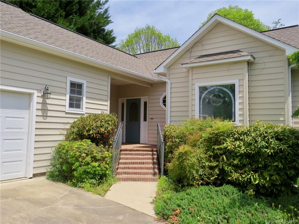 204 Cambridge Drive Brevard NC 28712