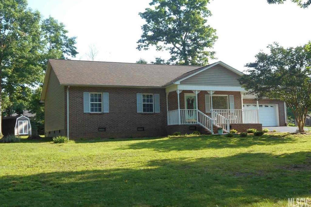 9445 Indian Hills Street Hickory NC 28601