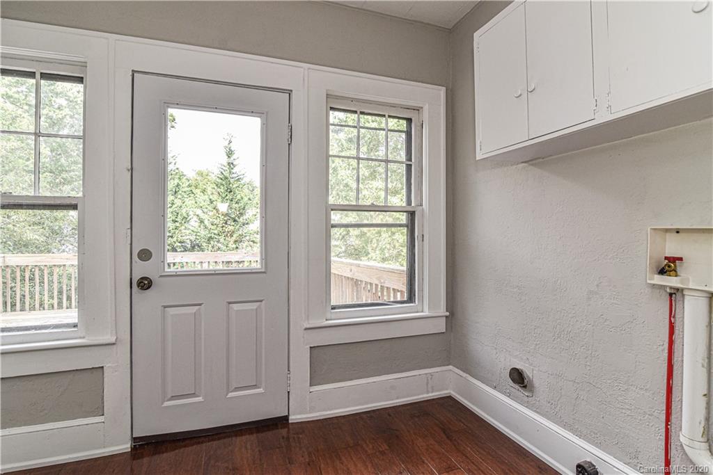 17 Baker Avenue Asheville NC 28806