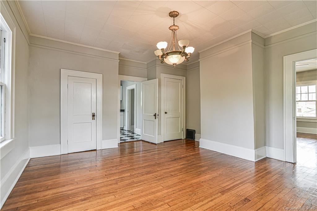 17 Baker Avenue Asheville NC 28806