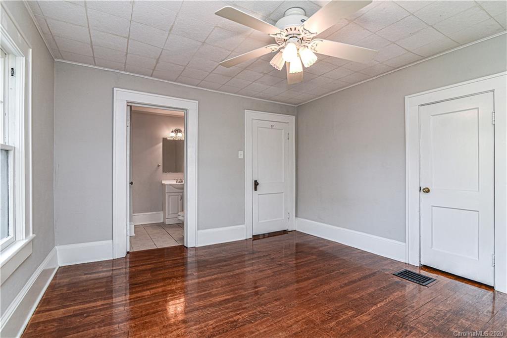 17 Baker Avenue Asheville NC 28806