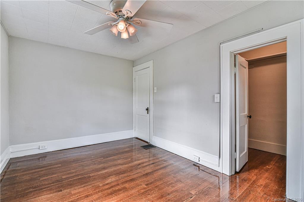 17 Baker Avenue Asheville NC 28806