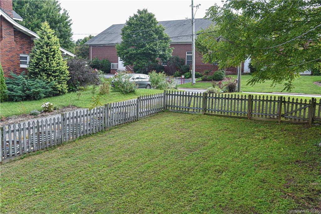 17 Baker Avenue Asheville NC 28806