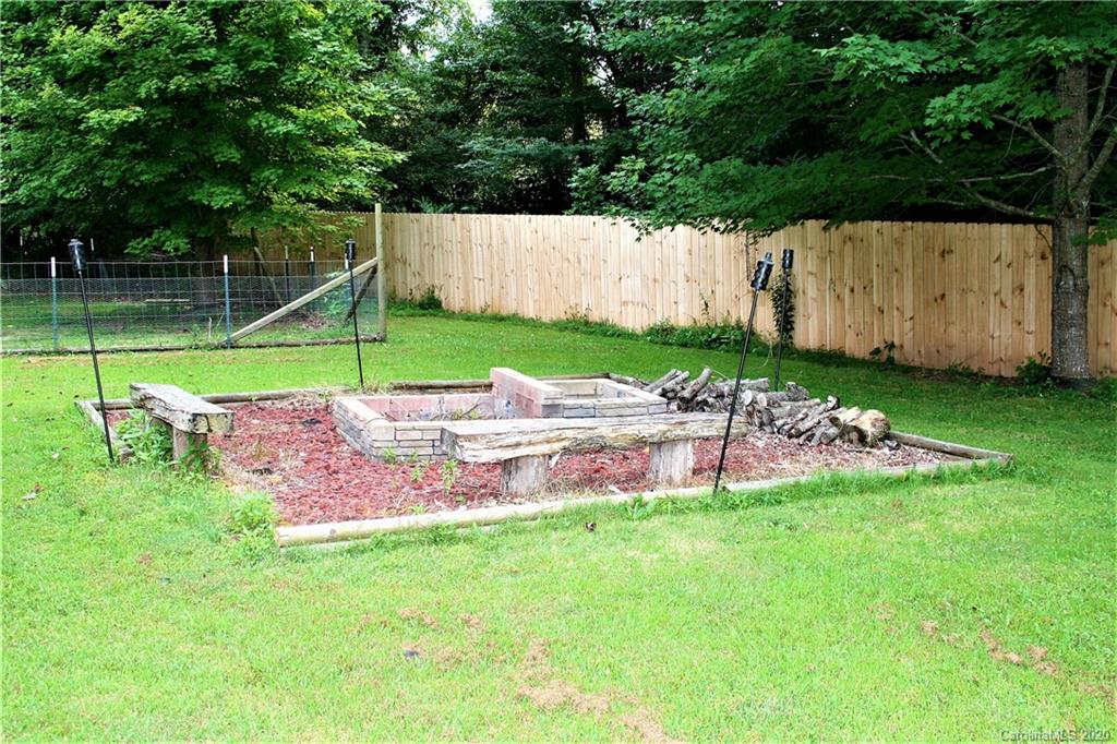103 Snitzy Drive Weaverville NC 28787