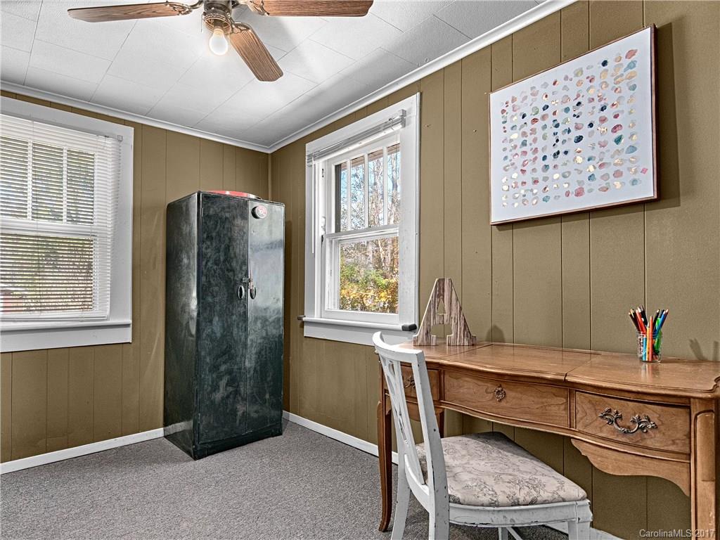 18 Elkin Street Asheville NC 28806