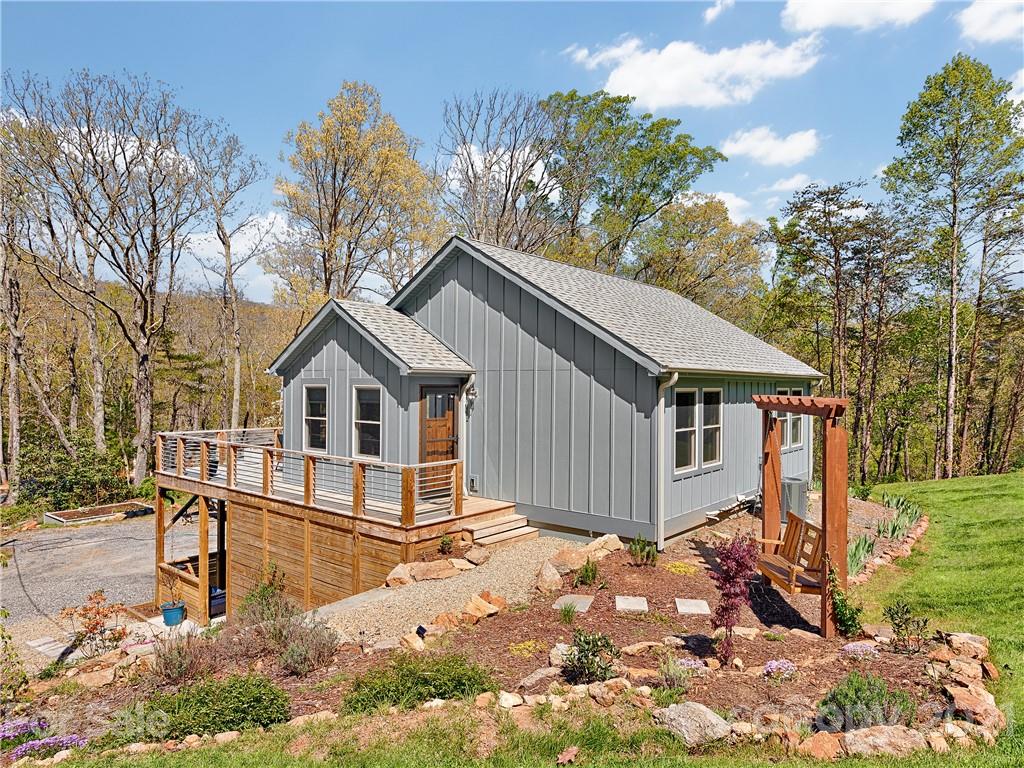 132 Peaceful View Drive Fairview NC 28730
