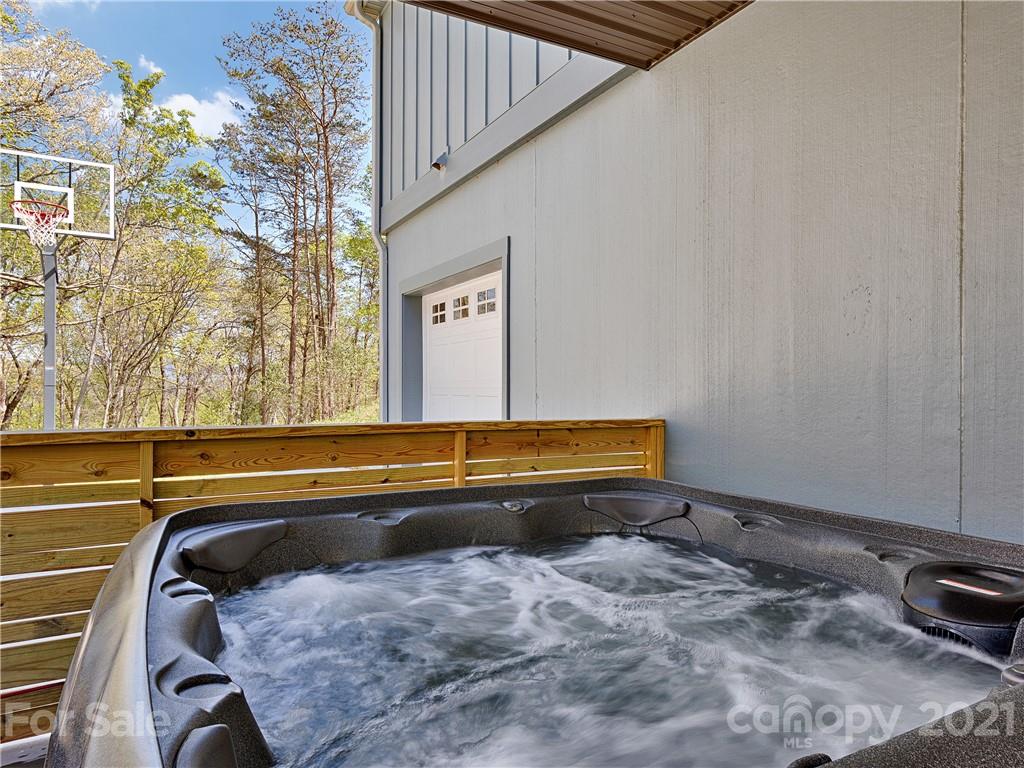 132 Peaceful View Drive Fairview NC 28730