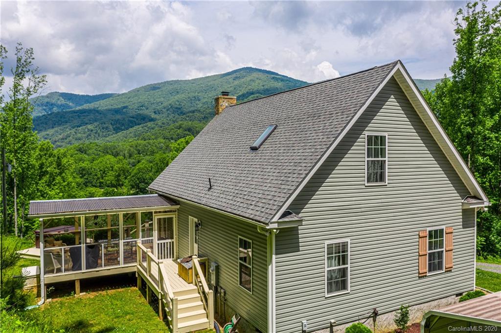 3386 Hwy 261 N Road, Bakersville NC Real Estate Listing MLS Car3624943