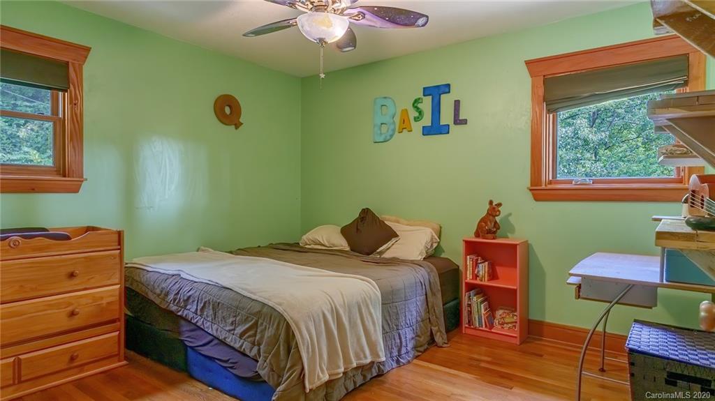 40 Governors View Road Asheville NC 28805