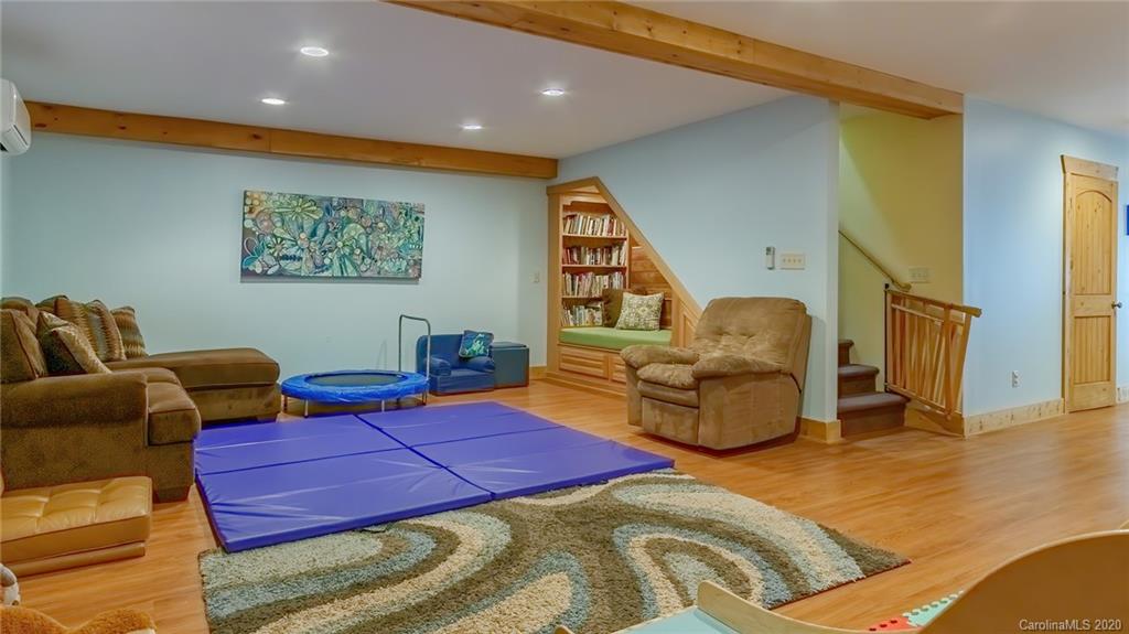 40 Governors View Road Asheville NC 28805