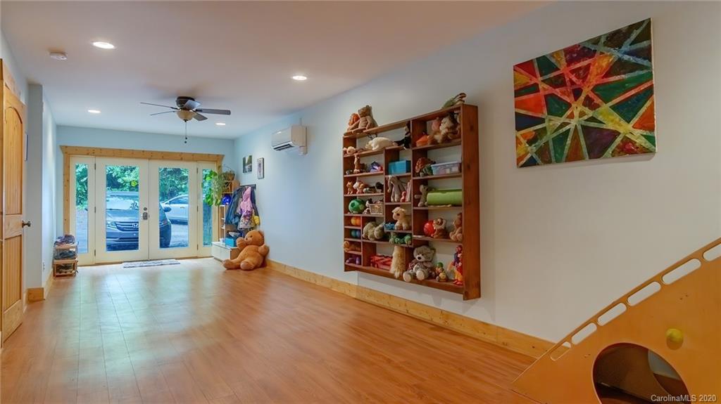 40 Governors View Road Asheville NC 28805