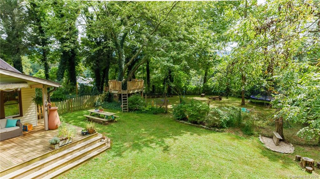 40 Governors View Road Asheville NC 28805