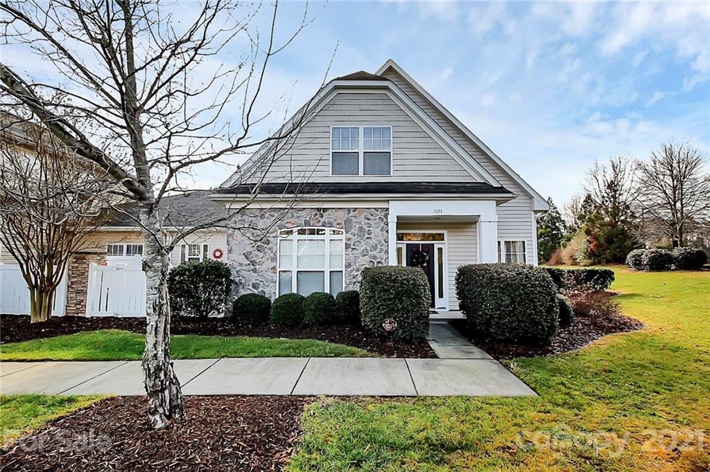 2933 Silverthorn Drive Charlotte NC 28273