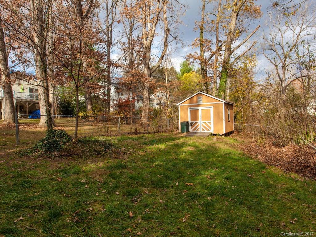 74 Fairway Drive Asheville NC 28805